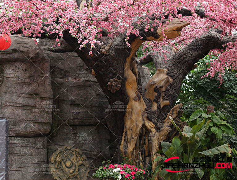 仿真樹(shù)在社會(huì)上有著很多的優(yōu)勢(shì)但是仿真樹(shù)也有一些缺點(diǎn)的