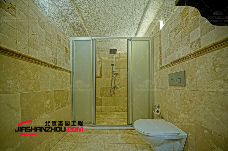 巖洞洗衛